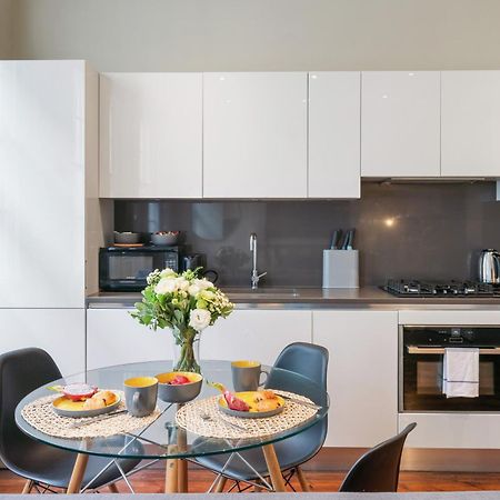 Superb One Bedroom Apartment In Soho Λονδίνο Εξωτερικό φωτογραφία