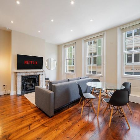 Superb One Bedroom Apartment In Soho Λονδίνο Εξωτερικό φωτογραφία