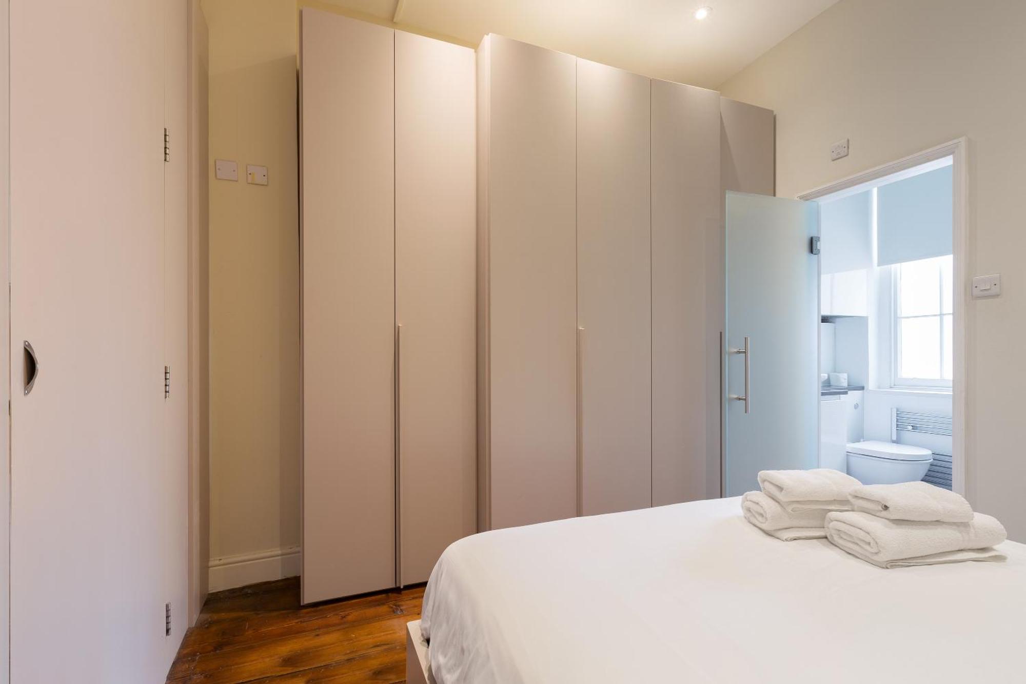 Superb One Bedroom Apartment In Soho Λονδίνο Εξωτερικό φωτογραφία